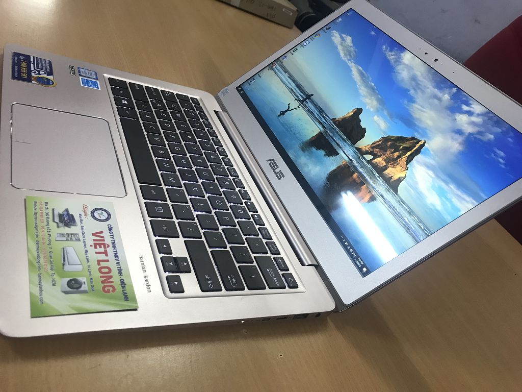 laptop-cu-asus-ZENBOOK_UX330UA-core_i5-vC3A0ng_hE1BB93ng_2