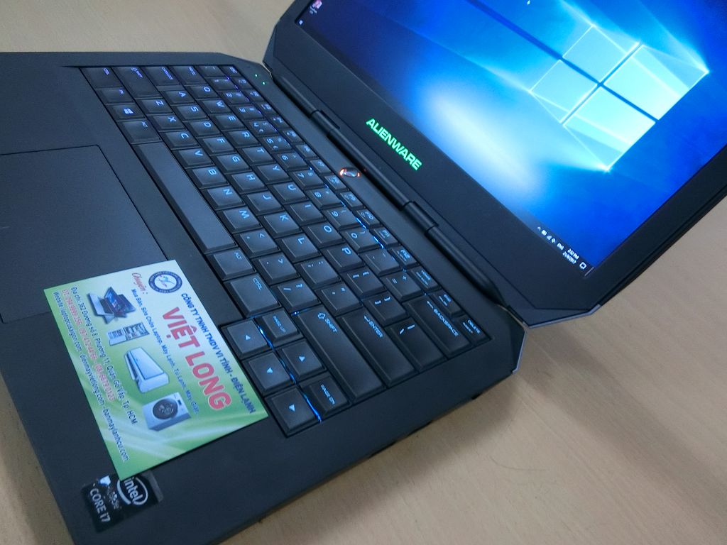 laptop-cu-dell-alienware_m13-core_i7_4-1