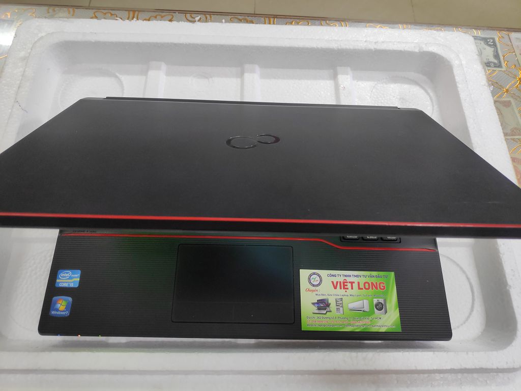 laptop-cu-fujitsu-a573-core_i5_5-1