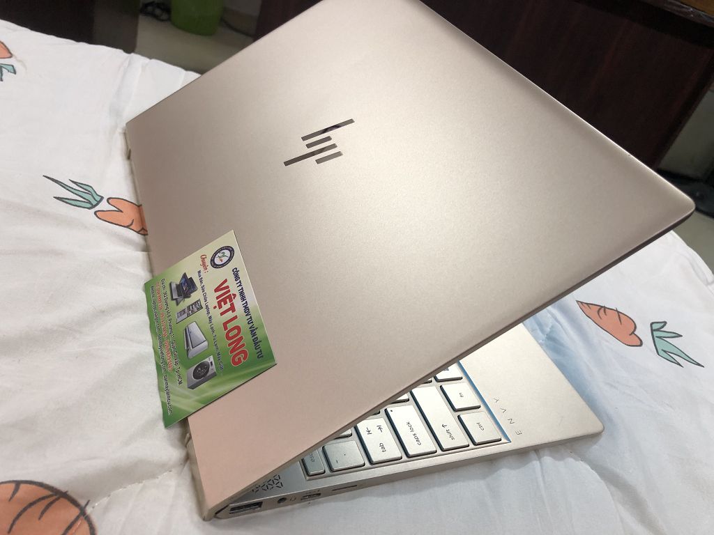 laptop-cu-hp-envy-13-core_i7_gen_8_10-1