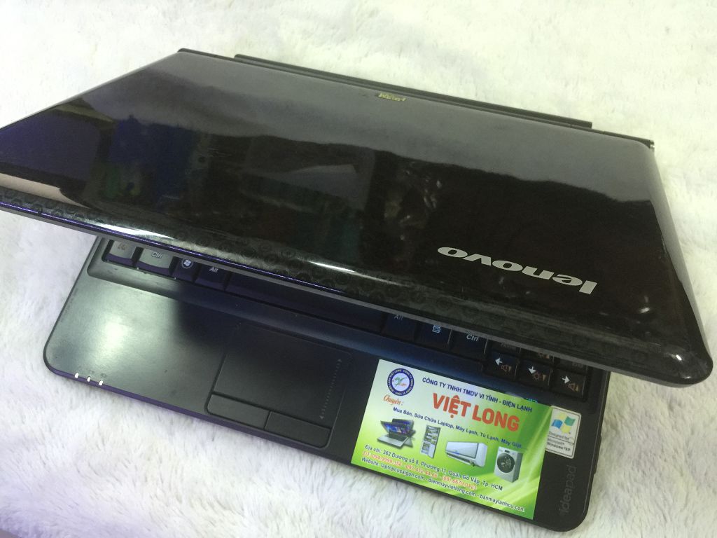 laptop-cu-lenovo-s12-atom_7-1