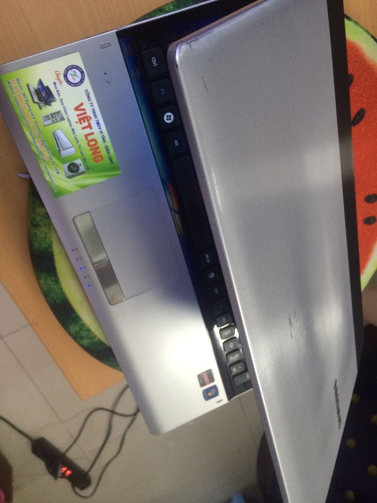 laptop-cu-samsung-rv515_9