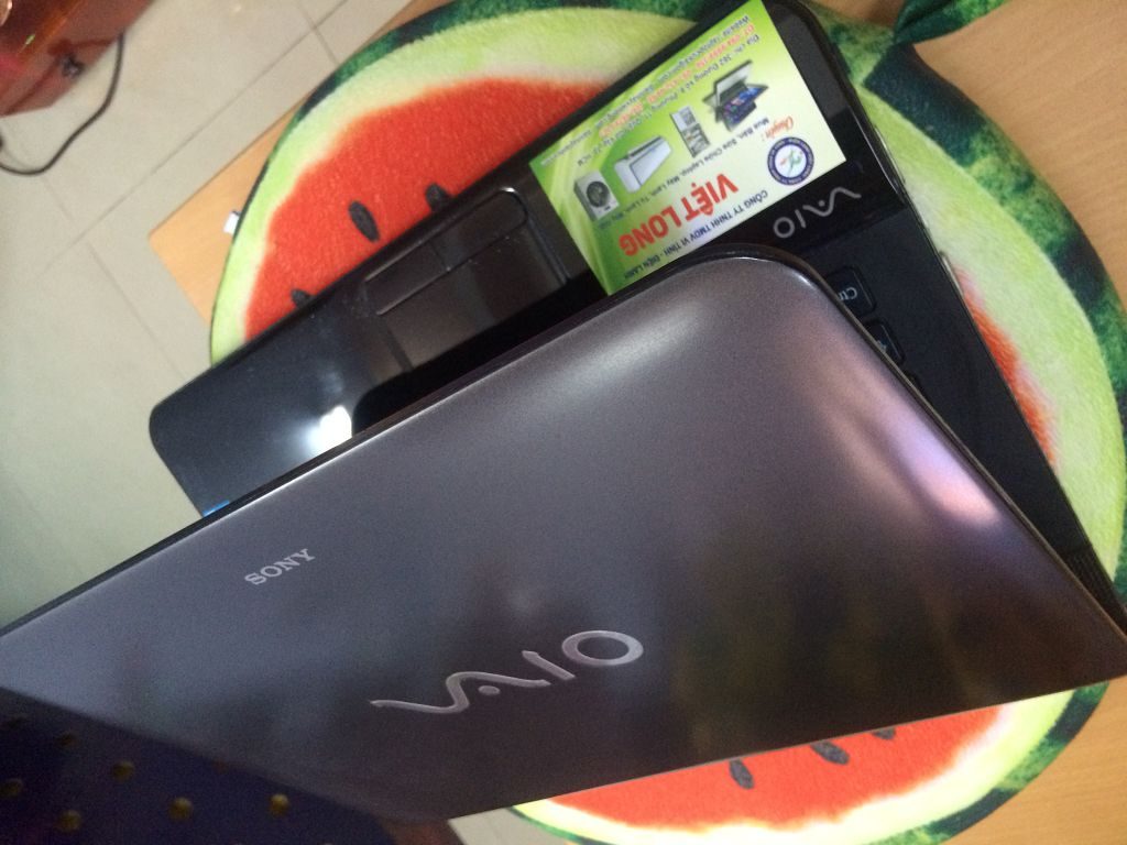 laptop-cu-sony-vaio-ea_5