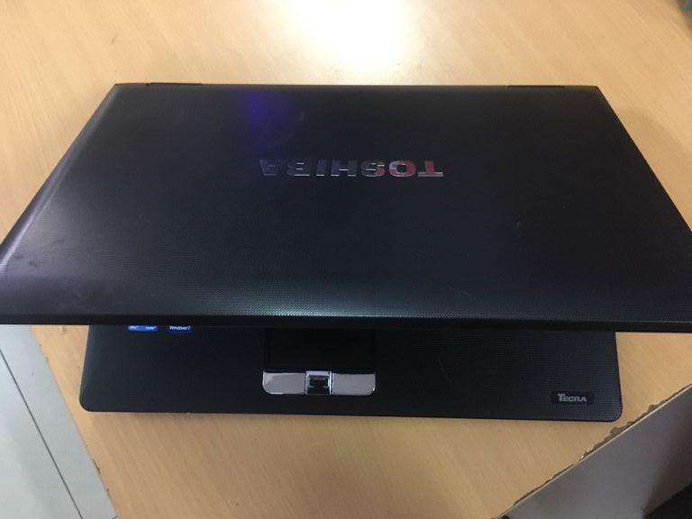 laptop-cu-toshiba-tecra_s11_-core_i5_6