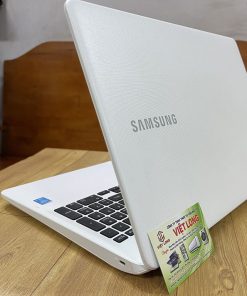 Laptop Cũ Samsung Nt300e Core i3