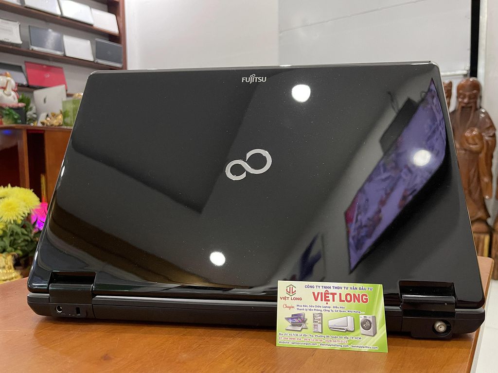 laptop-cu-fujitsu-NH77-core i7 (7)