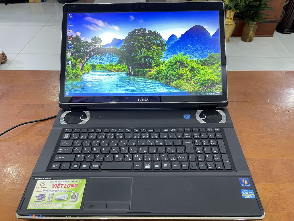 laptop-cu-fujitsu-NH77-core i7 (9)