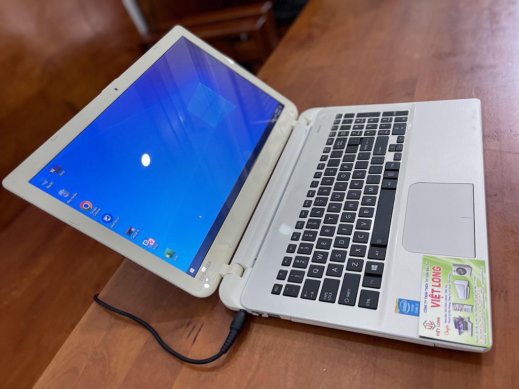 laptop-cu-toshiba-T55-Core i7-Gold (6)