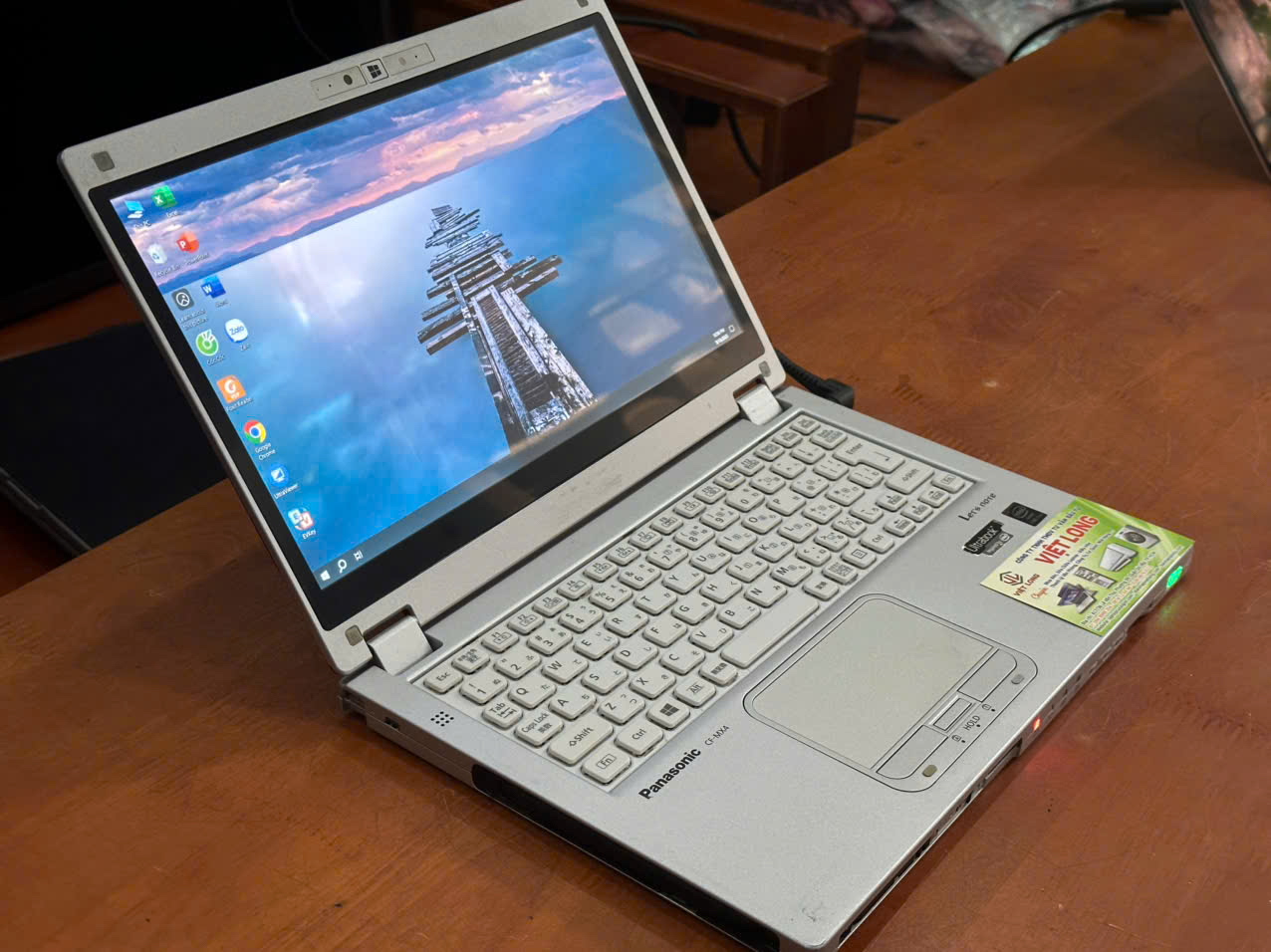 Panasonic CF-MX4 Cảm ứng - đỏ I7, gen 5 (4)