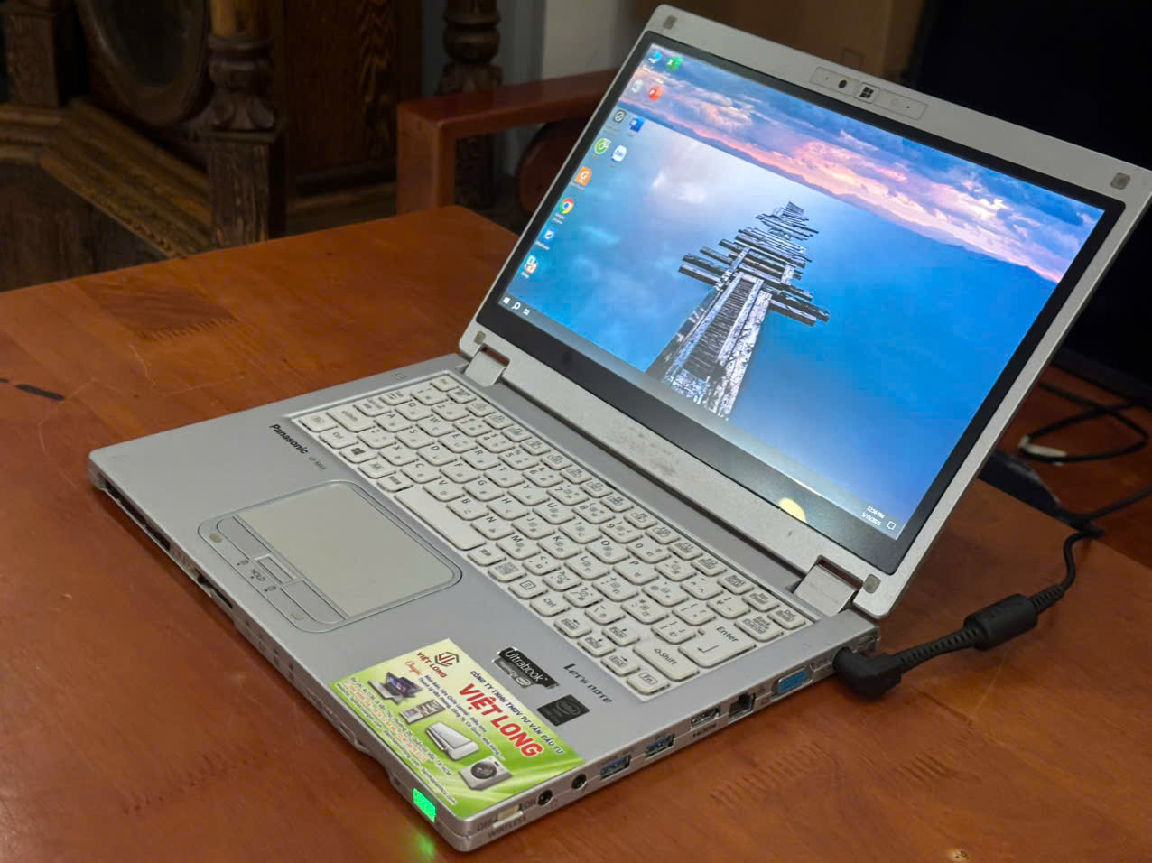 Panasonic CF-MX4 Cảm ứng - đỏ I7, gen 5 (5)