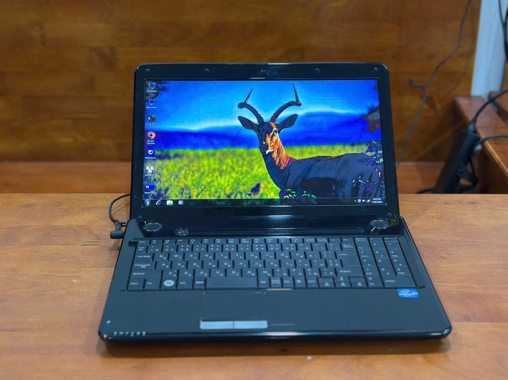 DIGINNOS A15YA Core i5, 3340M (4)